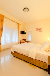 Aruna 3 – Urban Superior Queen Room