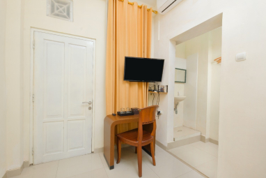 Aruna 3 – Urban Superior Queen Room