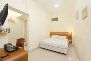 Aruna 3 – Urban Superior Queen Room